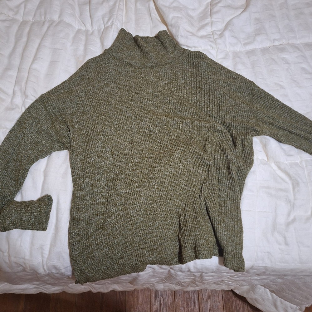 Green turtle neck